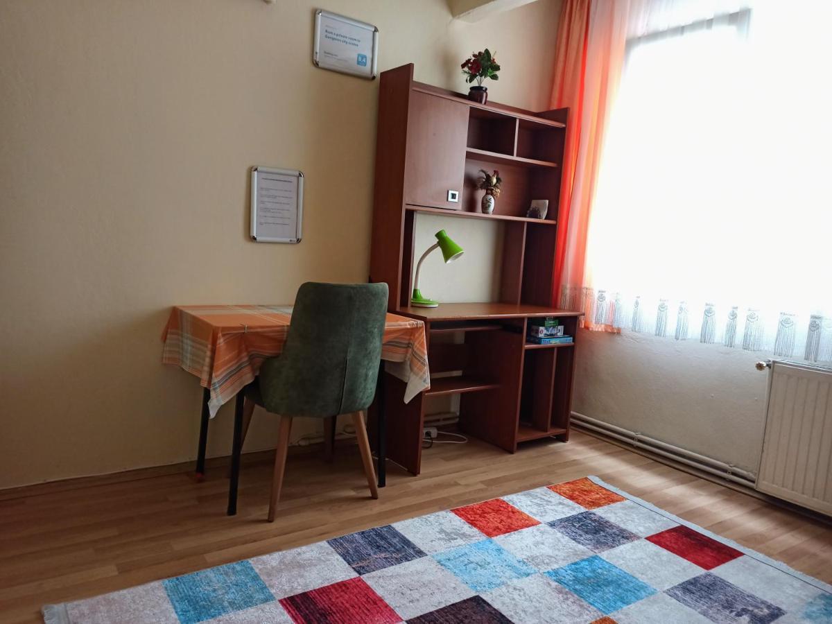 Private Room Close To Merter And Gungoren Textile Center Κωνσταντινούπολη Εξωτερικό φωτογραφία